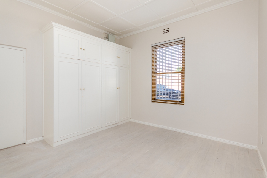 2 Bedroom Property for Sale in Claremont Western Cape